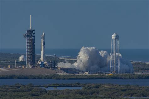Get Spacex Launch Tower Images - LAUNCH SPACE