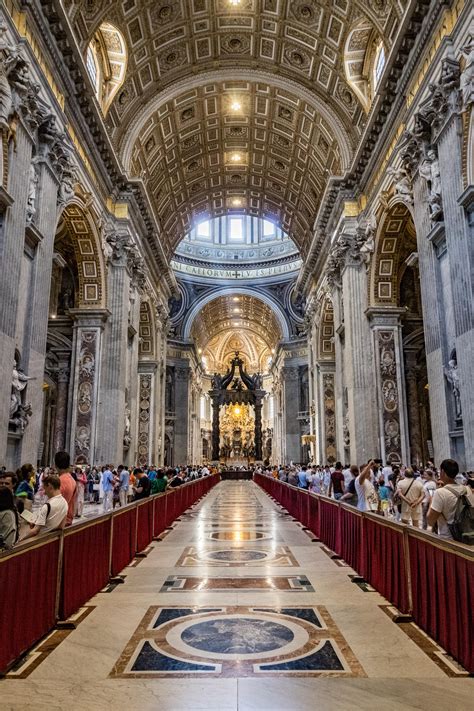 St Peter's Basilica, Rome, Italy (OC) [3404 x 5106] : r/ArchitecturePorn