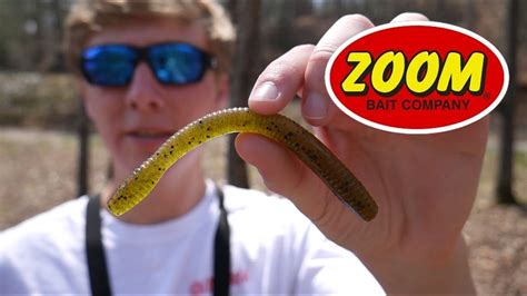 Zoom Magnum Finesse Worm Fishing (Wacky Rig) - YouTube