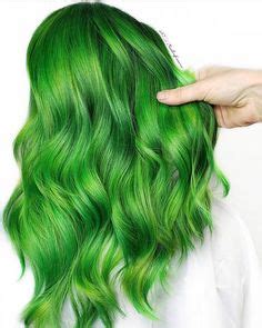slay green dyed hair | Dark green hair, Green hair, Green hair streaks