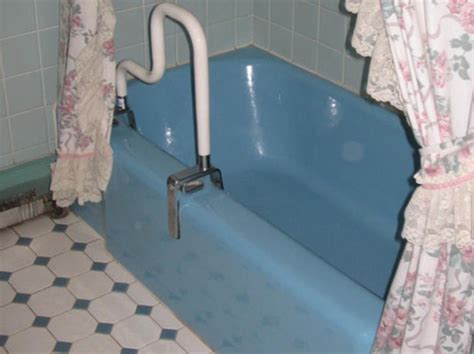 Tub Recoloring Photos Before & After | Affordable Refinishing 410-916-0400