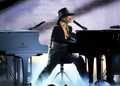 Best Alicia Keys Performances | POPSUGAR Entertainment UK