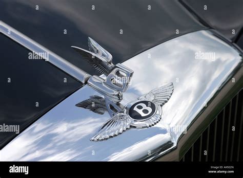 Bentley hood ornament Stock Photo - Alamy