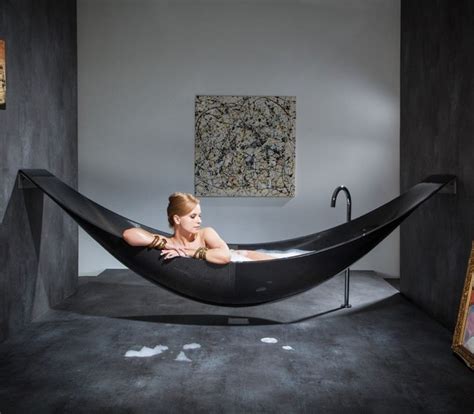 Unique and Unusual Bathtub Design