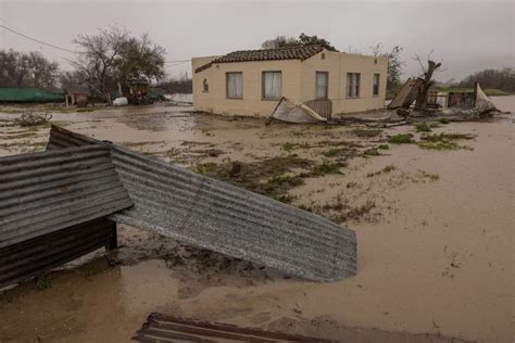 New Storms Hitting California As It Faces Already 'disastrous' Floods - i24NEWS