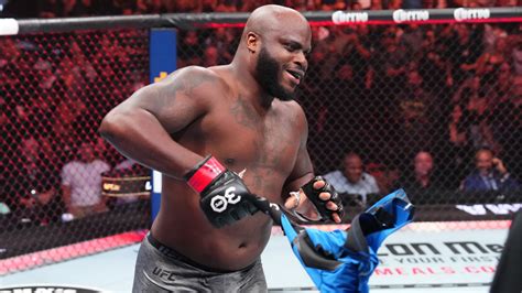 UFC 291 results, highlights: Derrick Lewis blitzes past Marcos Rogerio ...