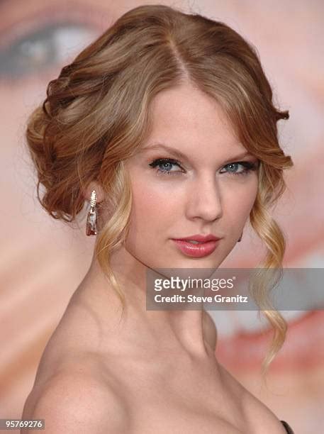 304 Taylor Swift Hannah Montana The Movie Stock Photos, High-Res Pictures, and Images - Getty Images