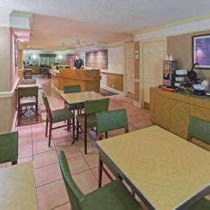 Hotels near Lackland Air Force Base, San Antonio, TX | ConcertHotels.com