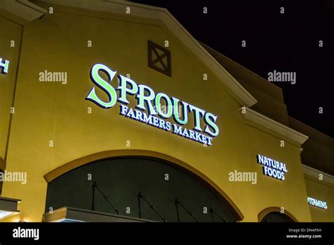 Sprouts logo hi-res stock photography and images - Alamy