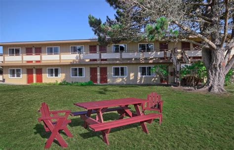 Silver Surf Motel in San Simeon (CA) - Room Deals, Photos & Reviews