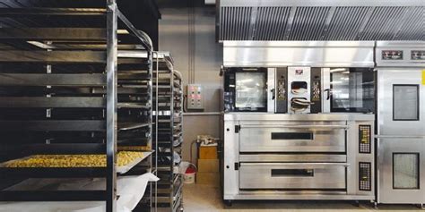 Understanding the Different Types of Commercial Ovens