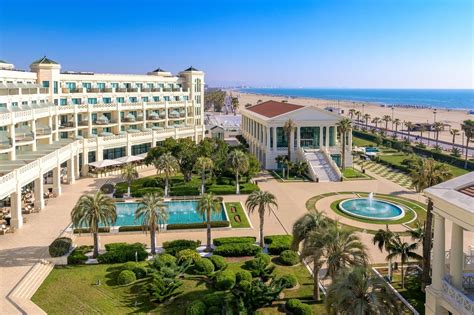 Las Arenas Balneario Resort | Strand hotels, Luxe hotels, Hotels