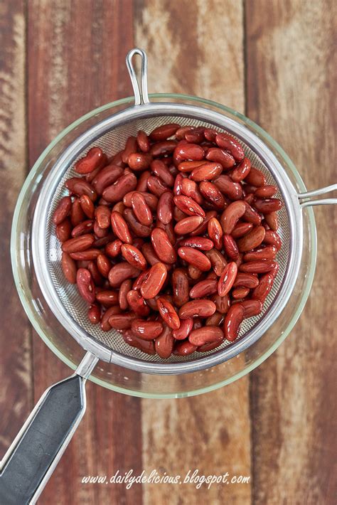 dailydelicious: U.S. Red Kidney Beans Caprese-inspired Salad