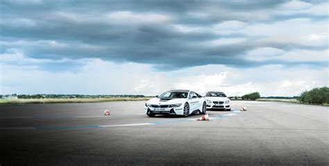 "BMW i meets BMW M", a new training of the BMW Driving Experience. (08/ ...