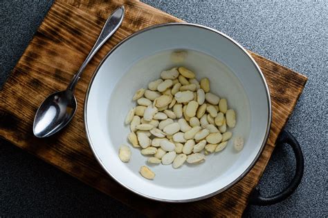 Guide to Soaking Beans: Two Methods for Soaking Beans | Dry beans ...