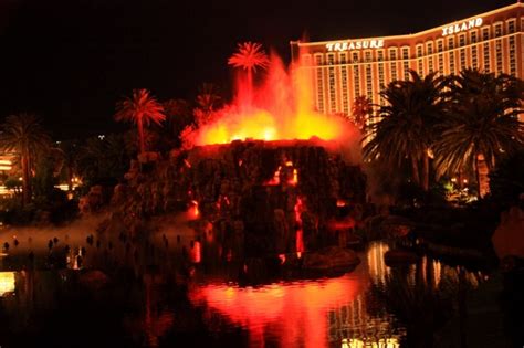 The Mirage Volcano Show Las Vegas – outbackjoe