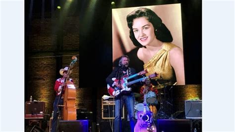 Review: SoCal rockabilly pioneer Larry Collins and friends pay tribute to his late sister ...