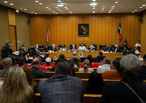 Harris County bail leaders fail to enact a 10 percent minimum on surety fees