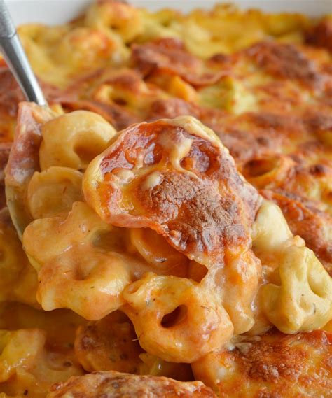 Cheese Tortellini Pepperoni Pizza Casserole - WonkyWonderful