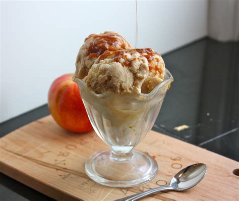 apple pie ice cream - Cannella Vita