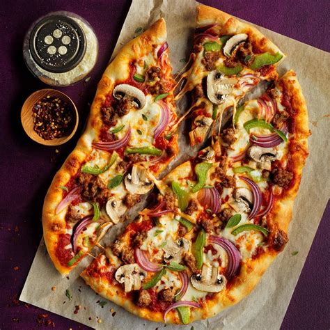 Our 10 Best Pizza Recipes for When You Want More Than Delivery