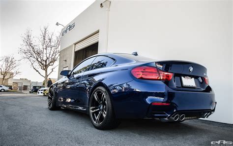 Tanzanite Blue Metallic BMW F82 M4 gets a few upgrades