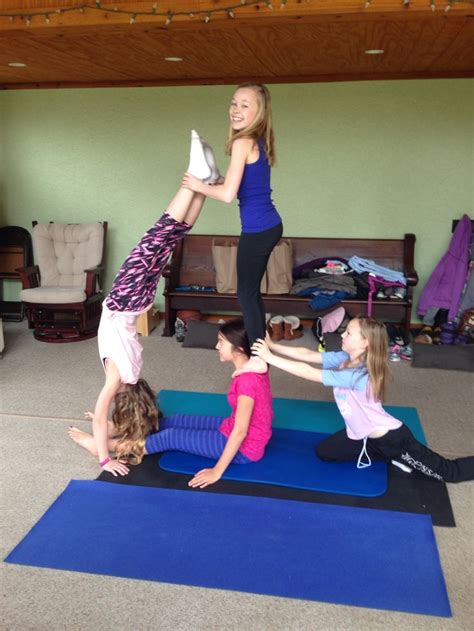 Acro yoga 4 person 3 People Yoga Poses, Three Person Yoga Poses, Group Yoga Poses, Crazy Yoga ...