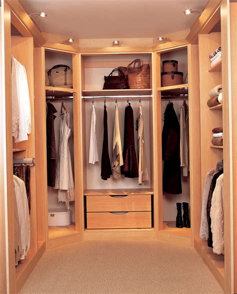 Walk-in closet lighting design | Hawk Haven