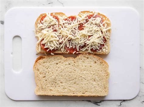 Pizza Melts (Pizza Grilled Cheese) - Budget Bytes