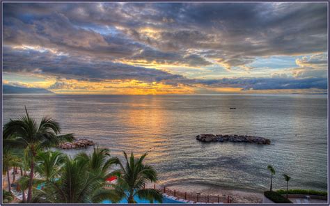 Sunset, Puerto Vallarta | View from the hotel | tdlucas5000 | Flickr