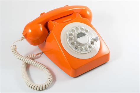 Retro Phones: The Ultimate Buying Guide by Tech-Mag