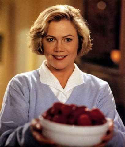 Serial Mom - Kathleen Turner Photo (7000263) - Fanpop