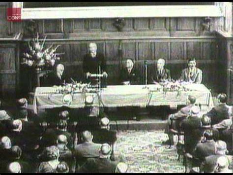 Harold Macmillan giving his Wind of Change speech in South Africa - YouTube