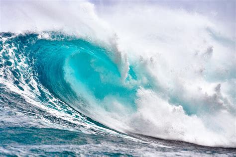 Hawaii Wave Photography | Fine Art Water & Big Wave Pictures