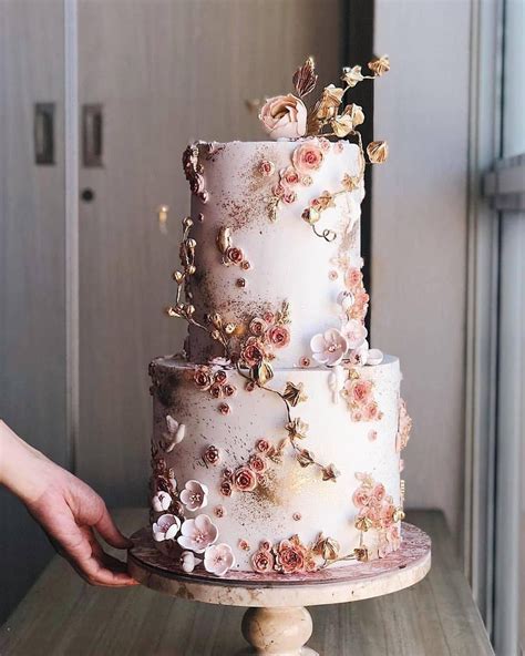 You all know how much we love beautiful cakes. If you love beautiful ...