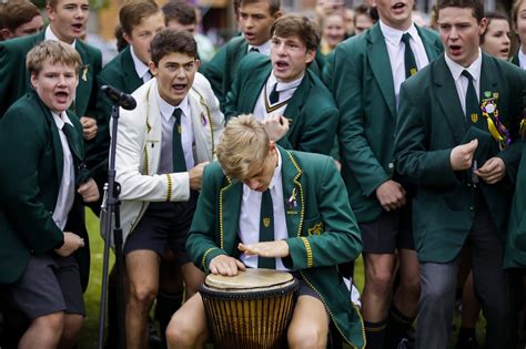 JacaBreakfast on Twitter: "The Hoërskool Linden choir is something else ...