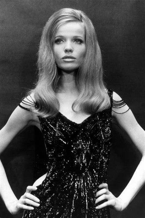 '60s Fashion Icons: 25 Incredible Women Who Defined the Fashion and Style of the 1960s ~ Vintage ...