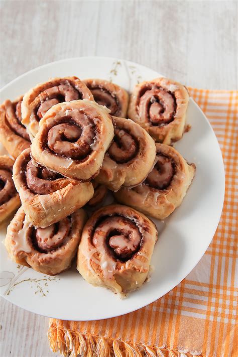 Easy Homemade Cinnamon Rolls | Eggless Cinnamon Rolls Recipe – DivineTaste