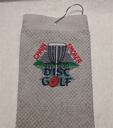 Disc Golf Towel / Personalized Disc golfer gift / Embroidered | Etsy