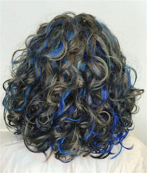 Whether your natural color is brown, red, blonde or black, you'll find a gorgeous highlights for ...