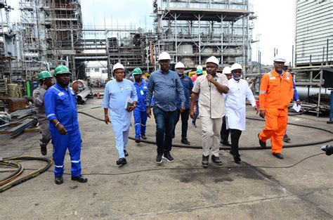 FG To End Fuel Importation As Port Harcourt Refinery Resumes Operation In December - Lagos Talks ...