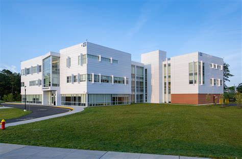 Ocean County College, New Health Sciences Center - Kimmel Bogrette Architecture + Site