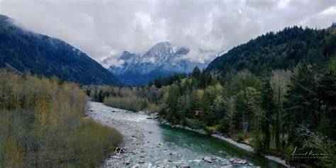 Cloudy mountains of Washington State [OC] [3840x1920] : r/EarthPorn