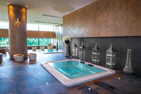 Spa jacuzzi | Spa & Gym | Photo Gallery | Grand Hotel Djibloho