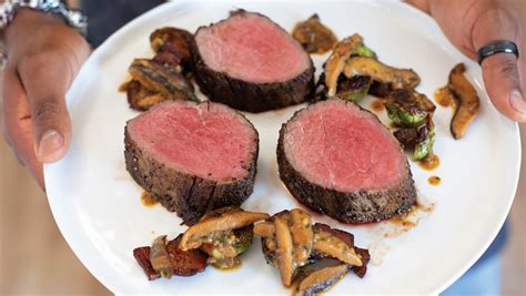 Pan-Seared Chateaubriand with an East-West Twist – Omaha Steaks