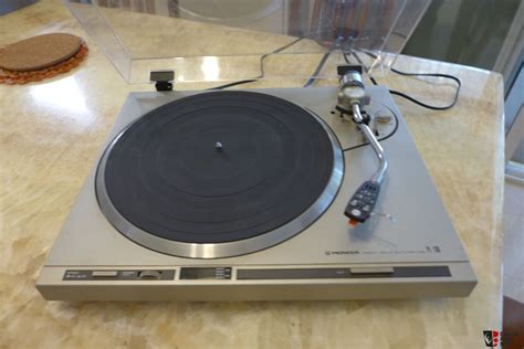 Pioneer PL-200 Semi-Automatic Direct Drive 2-Speed Turntable. w/h ACUTEX cartridge Photo ...