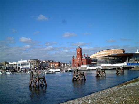 Hotels in Cardiff | Best Rates, Reviews and Photos of Cardiff Hotels - OrangeSmile.com