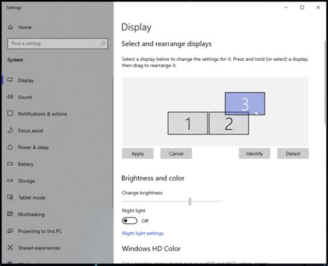 How to configure a triple monitor setup with the Razer Raptor 27