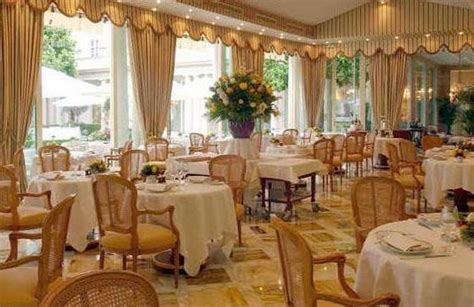 Luxury Hotels: Hotel Le Bristol, Paris