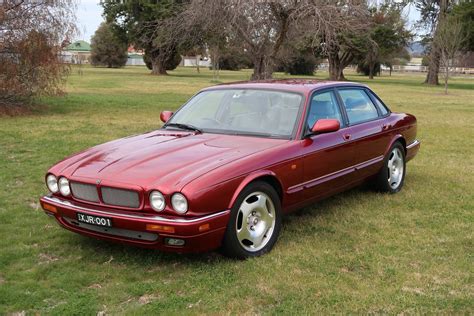 Aussie Old Parked Cars: 1995 Jaguar XJR